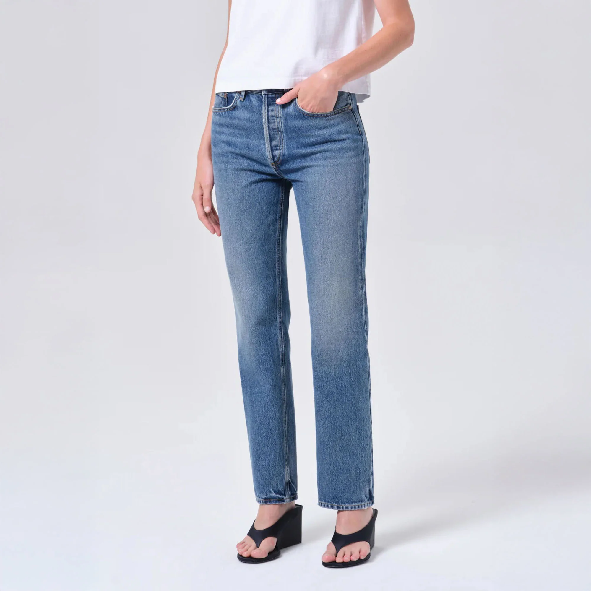 AGOLDE Lana Relaxed Straight Jeans in Liberty - Image 4