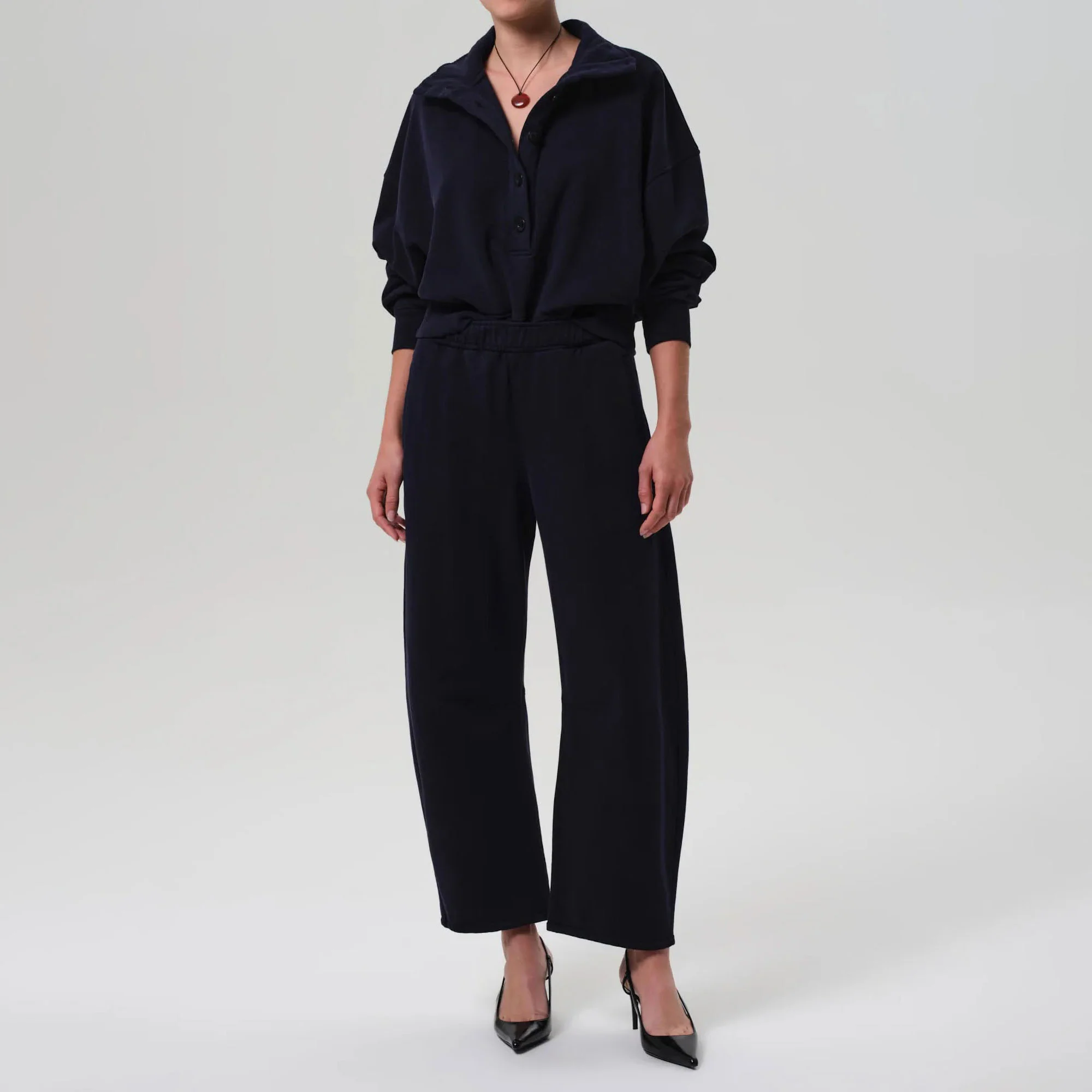 CITIZENS OF HUMANITY Miro Sweatpants in Navy - Image 3
