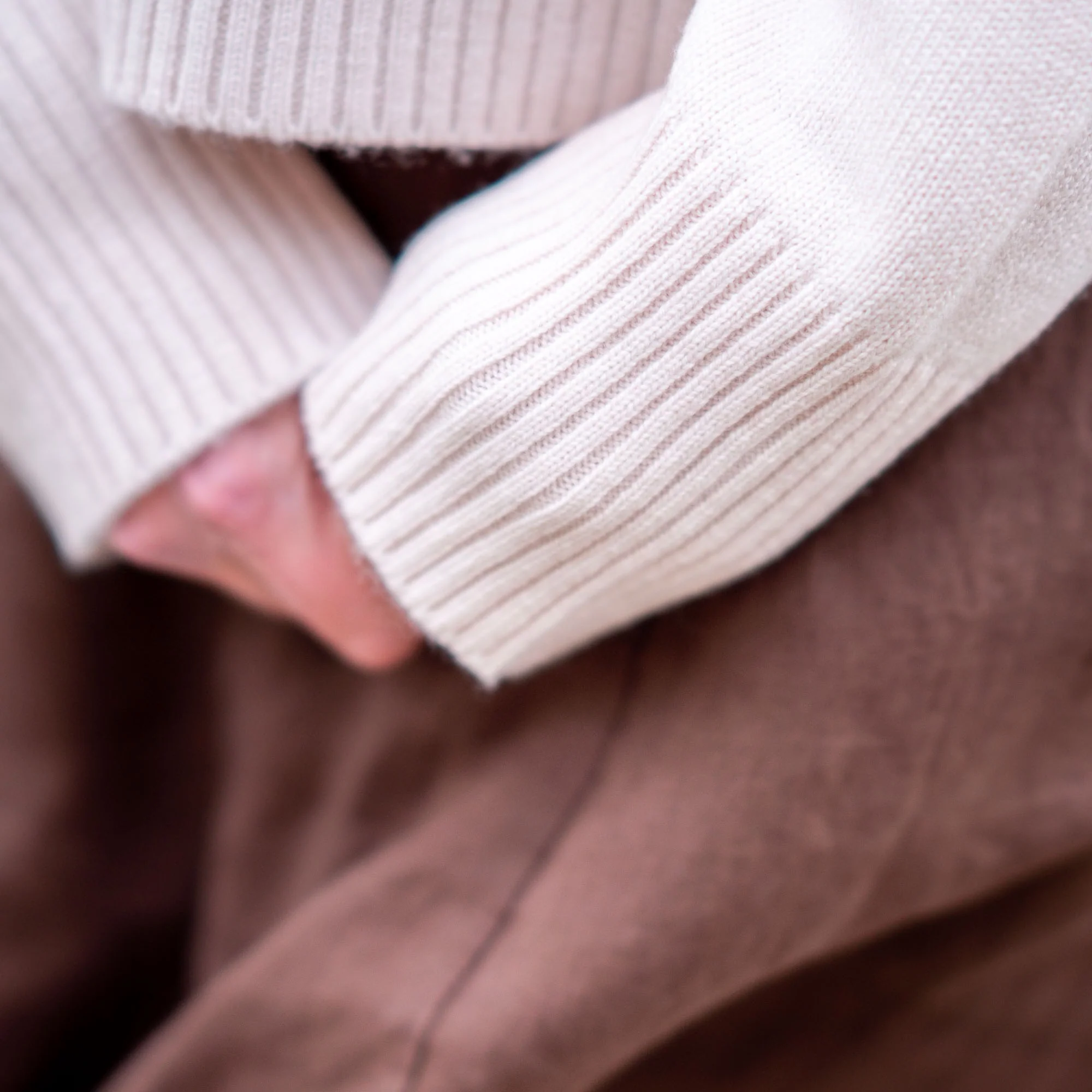 COLLEN & CLARE Lynne Wool Mix Jumper in Soft Pink - Image 4