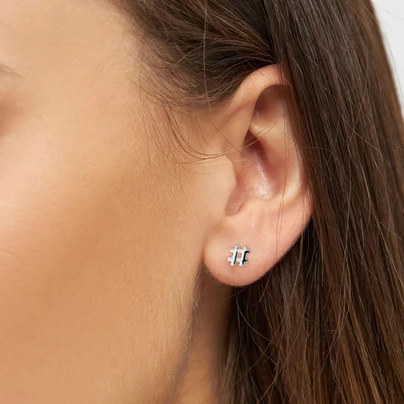 LULU COPENHAGEN Hashtag Earring in Silver - Image 3