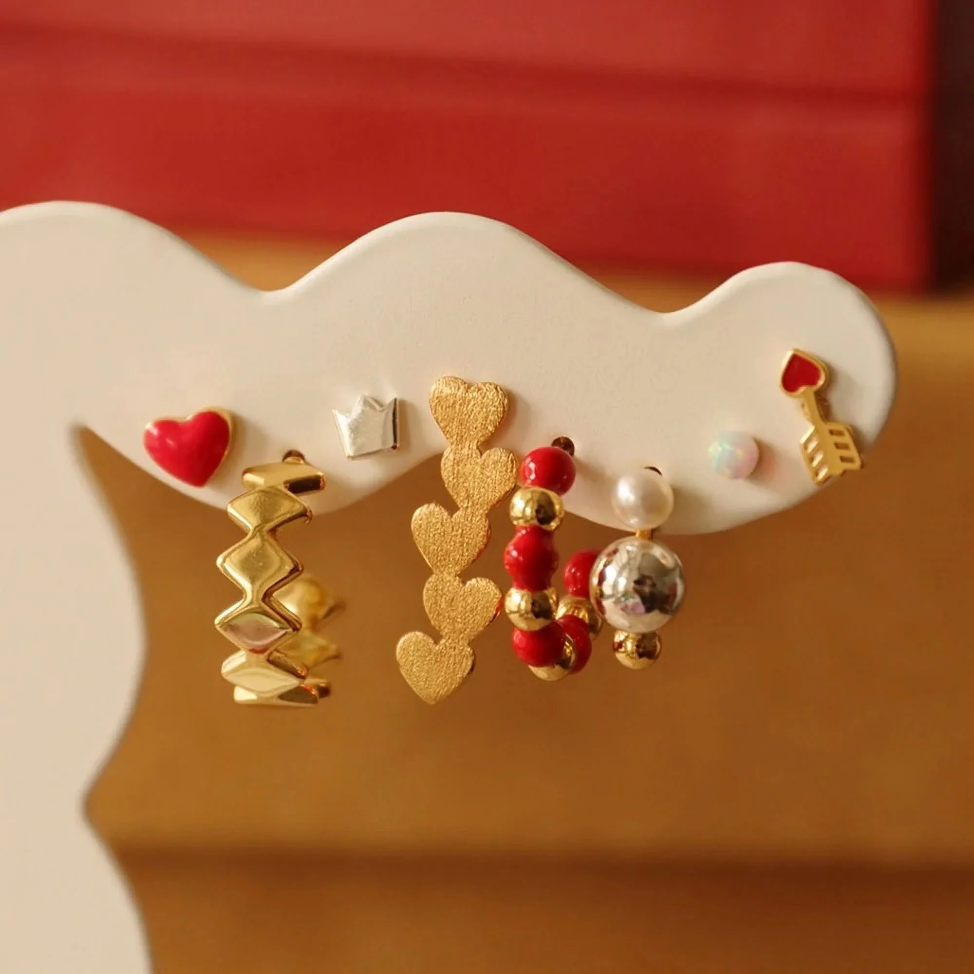 LULU COPENHAGEN Love U Earring 1pcs in Hot Coral - Image 4