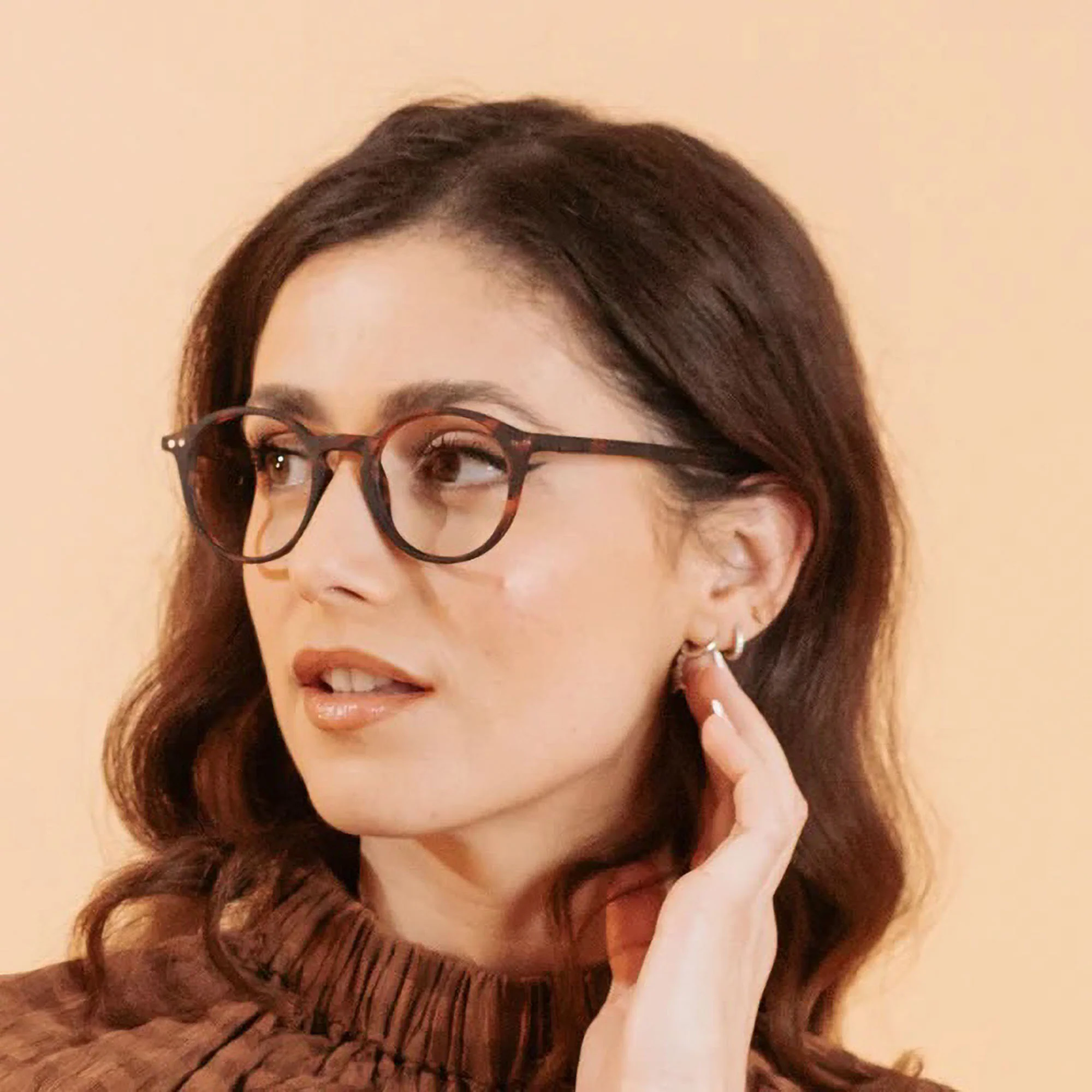 GOODLOOKERS Sydney Reading Glasses in Tortoiseshell - Image 5
