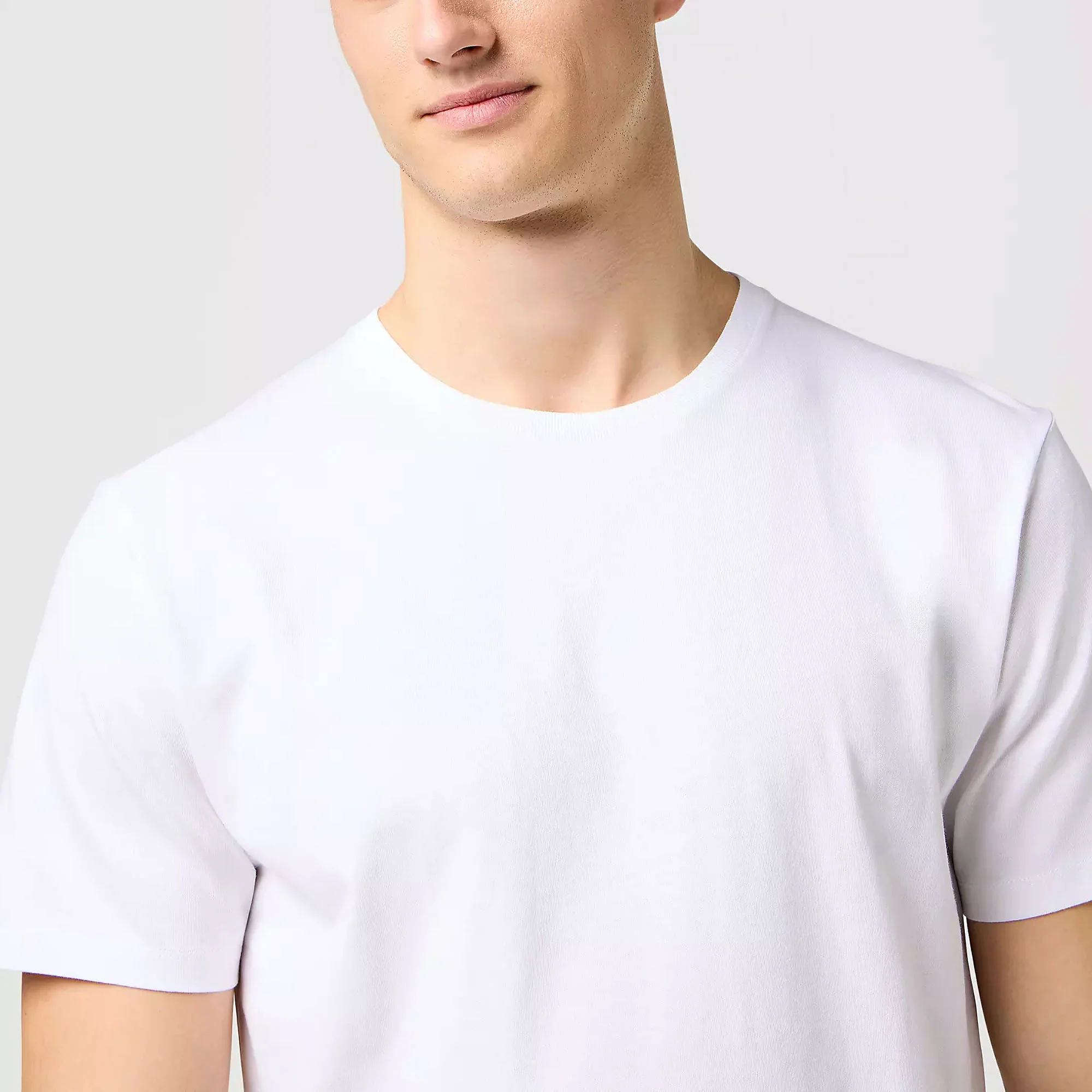 WRANGLER 3 Pack Regular Tees in White - Image 4